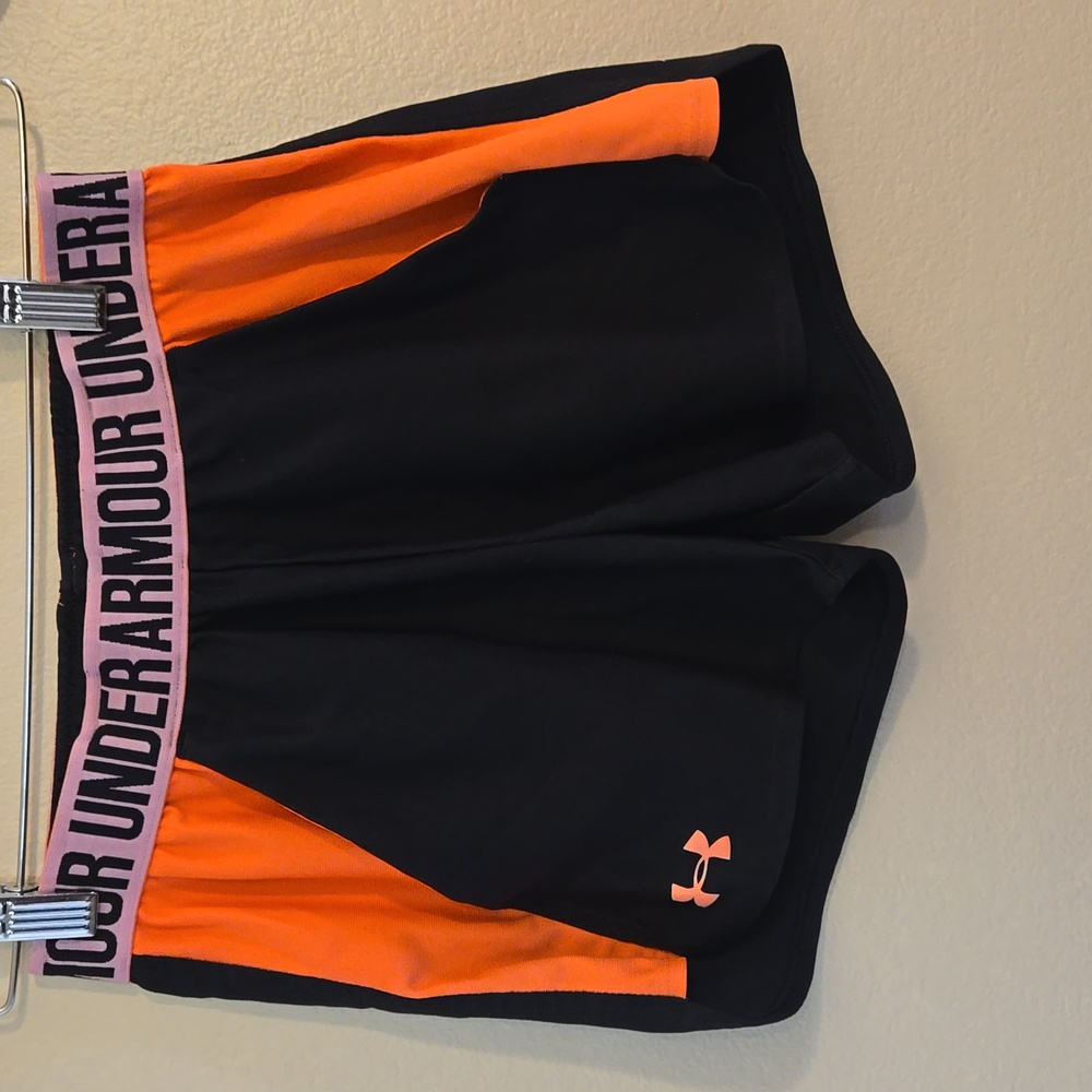 UNDER Armour Women's Short